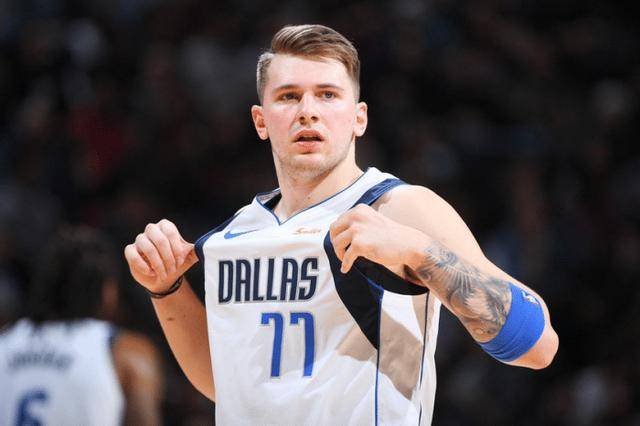 湖人队与前 湖人队与前